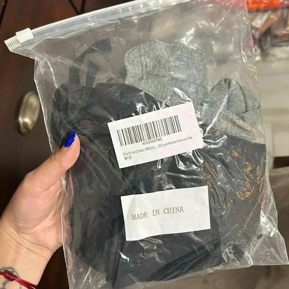 Kids shorts - Picture 2 of 2